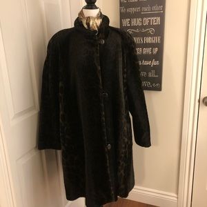 Novelti Leopard Faux Fur Coat